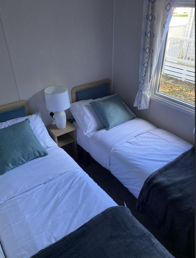Holiday home Kellysholidayhomes 26 Willerby 2 Bedrooms Caravan Weeley